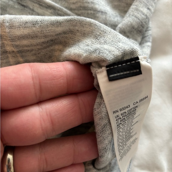 VINTAGE Diesel Long Sleeve Crew Neck with Embroidered Panther - Picture 5 of 5